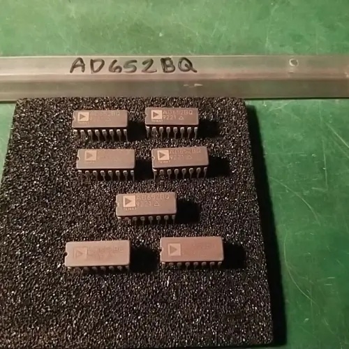 AD652BQ Analog Devices Inc.